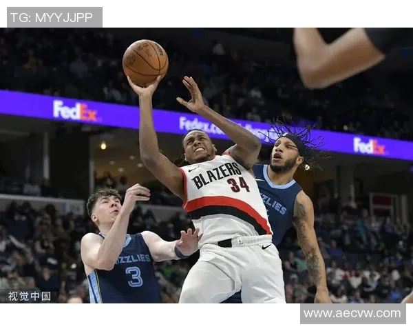 菲利波夫斯基与夏普联手发威爵士加时逆转战胜开拓者 菲利波夫斯基与夏普联手发威爵士加时逆转战胜开拓者